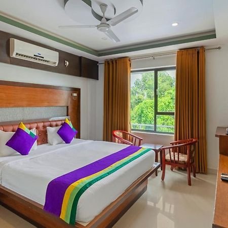 Treebo Premium Palmyra Milford, 2 Km From Alleppey Beach Alappuzha ภายนอก รูปภาพ